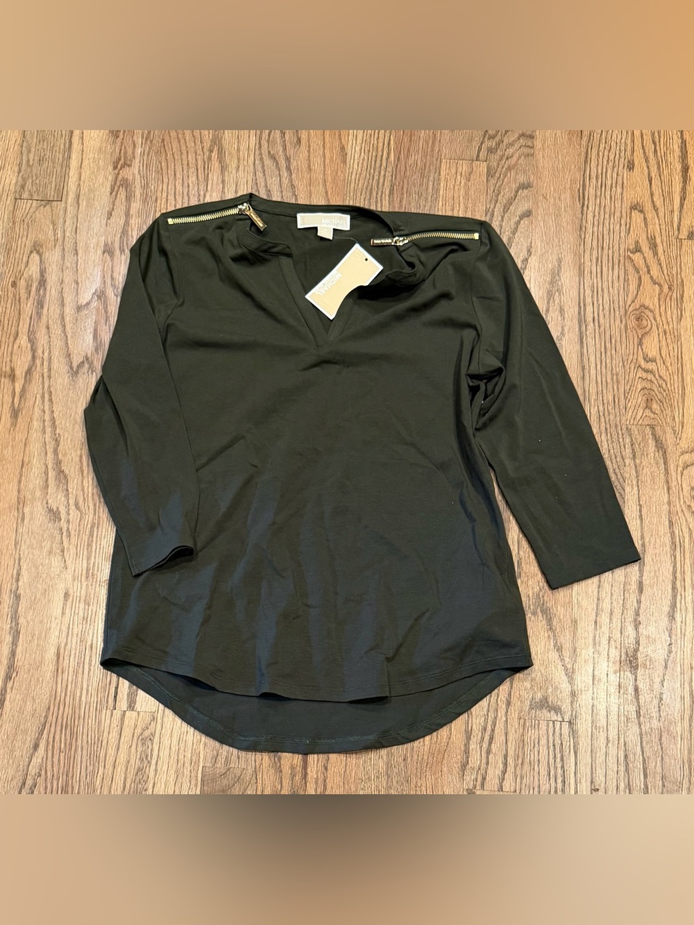 NWT Michael Kors 3/4 Sleeve Top, Size M - Picture 2 of 8